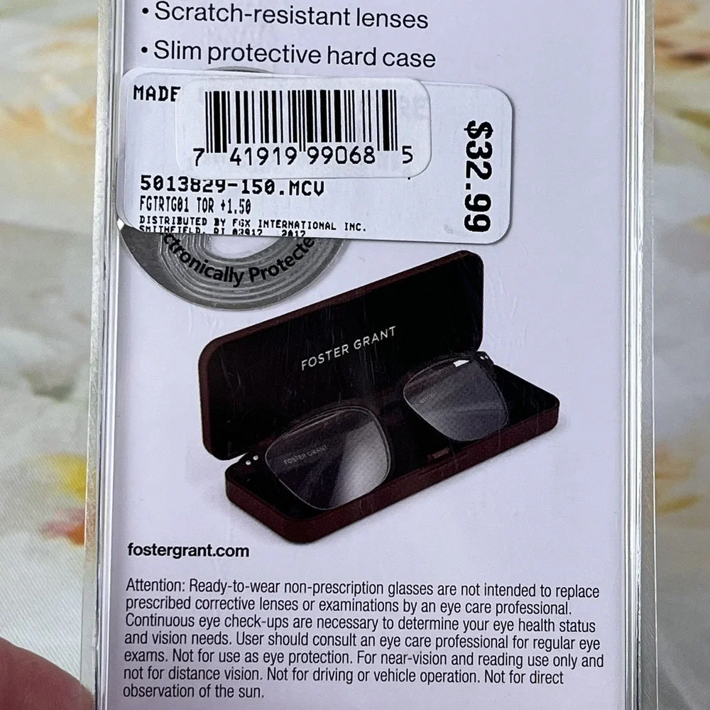 Foster Grant Reading Glasses TO GO Ultra Slim Protective Case FGTRTG01 +1.50 NEW